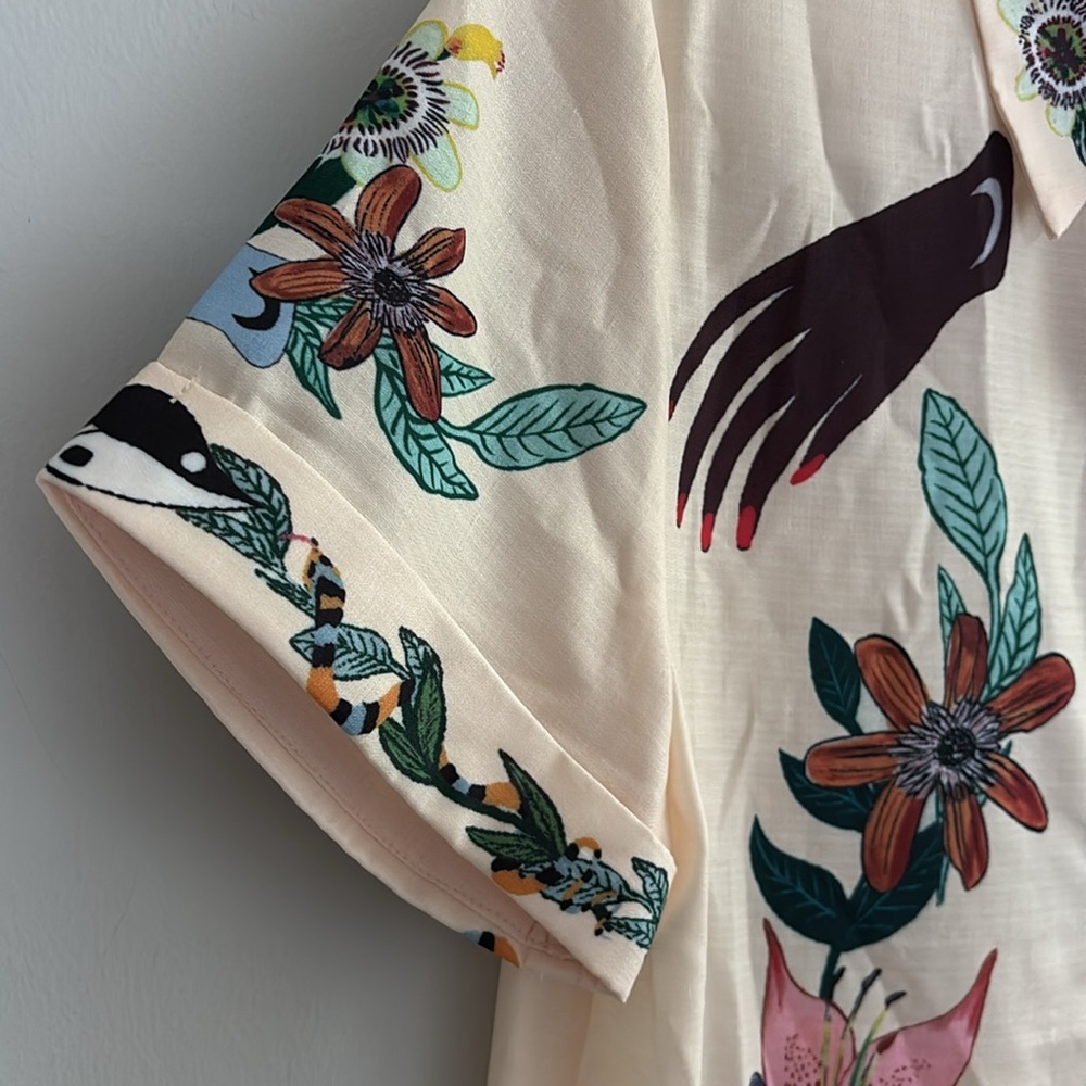 New with tags Commense collared button down belted mini dress with funky prints - Picture 5 of 9